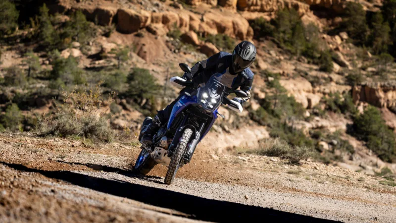 MOTO YAMAHA TÉNÉRÉ 700 — sur route (couverture)