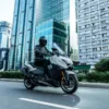 YAMAHA TMAX TECH MAX SCOOTER — on the road (cover)